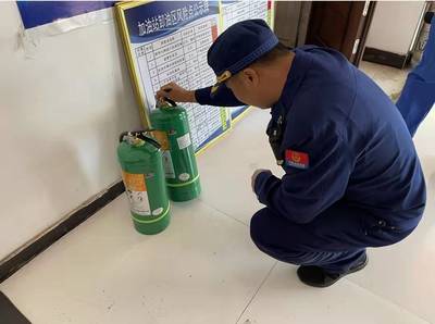 宁武县消防救援大队开展消防产品专项检查