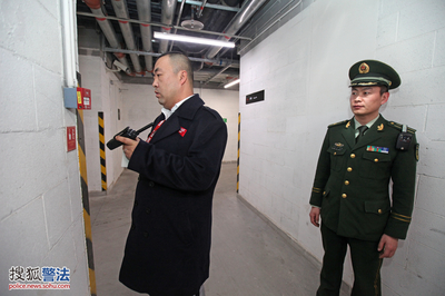 大兴消防开展夜查行动 酒店自制防火小道具获表扬