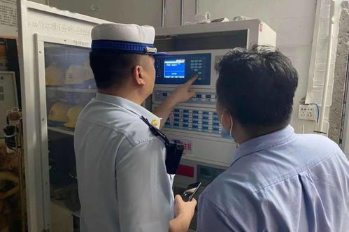 琼海支队组织开展错时检查,确保辖区消防安全
